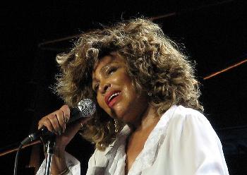 Die-Knigin-des-Rock-Tina-Turner-ist-im-Alter-von-83-Jahren-verstorben