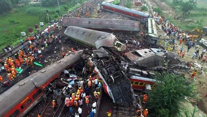Verheerendes Zugunglück in Odisha fordert mindestens 288 Todesopfer