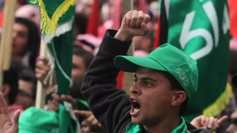 Hamas droht mit Rückkehr zur Intifada: Eine Eskalation des Konflikts zwischen Israel und den Palästinensischen Gruppierungen?
