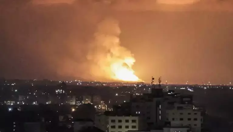IDF greift Hamas-Posten im Gazastreifen nach Brandballon-Angriffen an