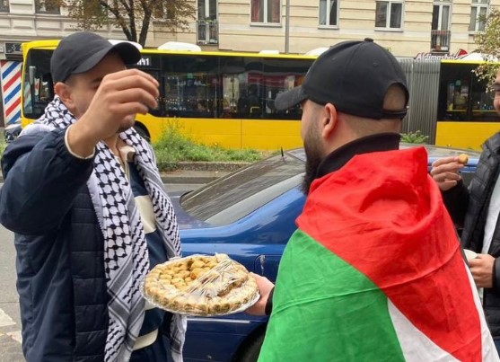 Empörende Feierlichkeiten in Berlin: Palästinenser feiern Hamas-Angriff auf Israel