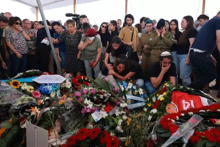 Wie der Terroranschlag auf die Familie Kutz eine Nation in kollektive Trauer stürzt