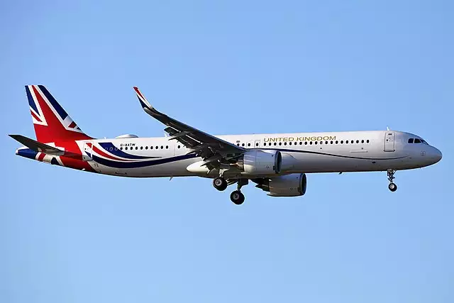 Flugzeugdrama abgewendet: Airbus A321neo LR verliert Fenster in der Luft und landet sicher