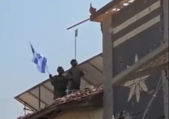 Israelische Flagge in Gaza gehisst