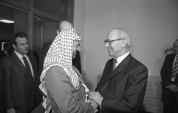 Jassir-Arafat-der-Erfinder-der-FakePalstinenser