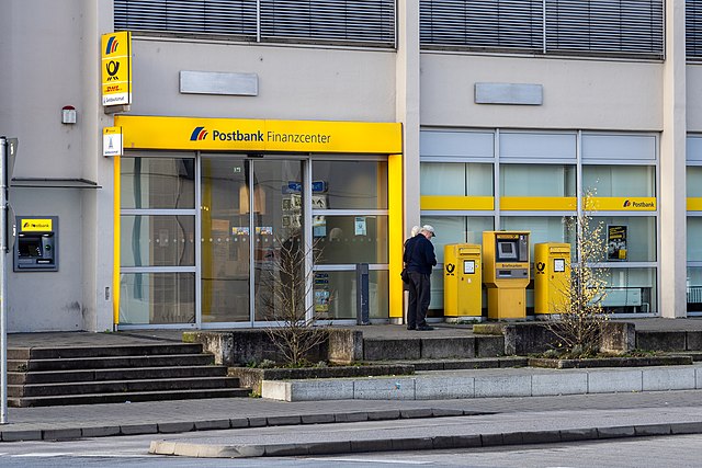 Postbankfilialen auf dem Rückzug: Was der drastische Einschnitt der Deutschen Bank bedeutet