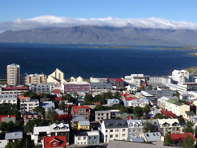 Alarmstufe Rot in Island: Massenevakuierung in Grindavik nach heftigem Erdbebenschwarm