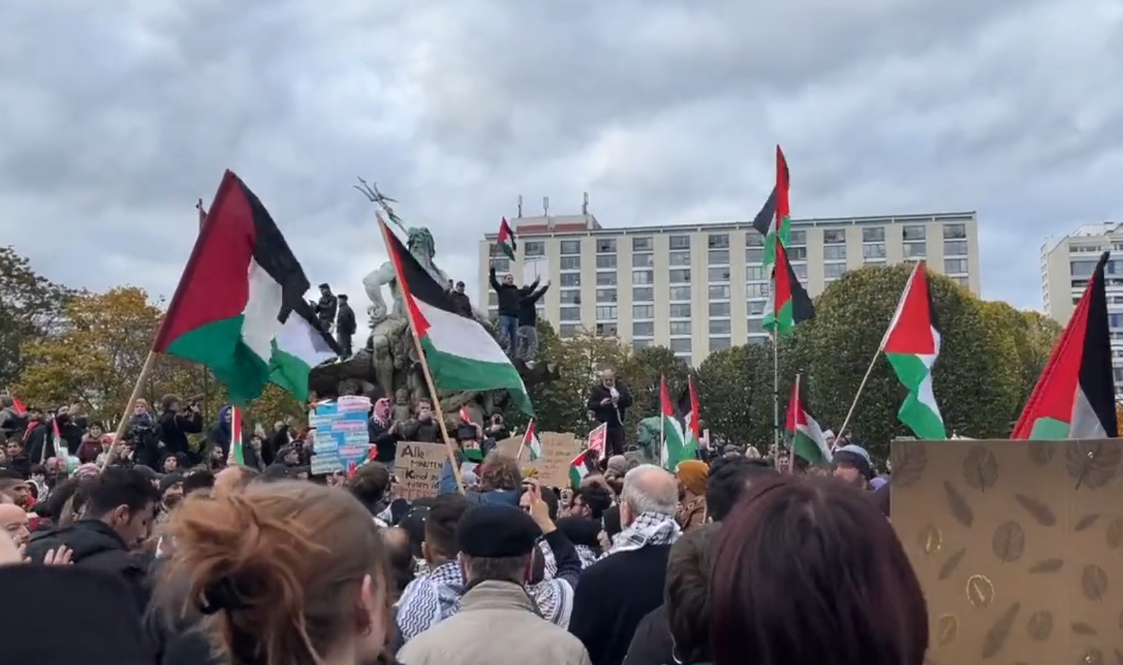 Umstrittene Demonstration in Berlin: Vorwürfe des Judenhasses und Israelfeindlichkeit