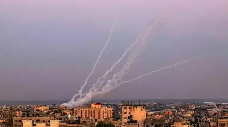 Raketenangriffe auf Zentralisrael: Iron Dome fängt viele Geschosse ab