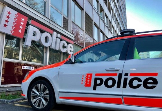 Schusswaffenvorfälle in Sitten, Schweiz: Zwei Tote und ein Verletzter, Täter auf der Flucht