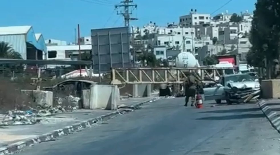 Autoanschlag in Hebron, ein Verletzter, Terrorist neutralisiert