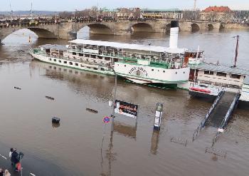 Hochwasser-in-Deutschland-Anhaltende-Bedrohung-trotz-leichter-Besserungen
