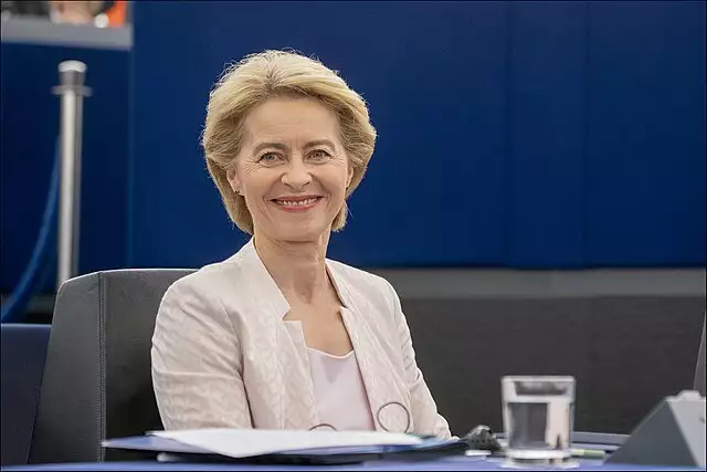 Wie zu erwarten: Von der Leyen als EU-Kommissionspräsidentin wiedergewählt