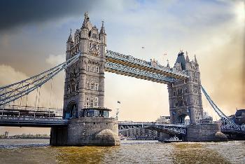 Antisemitischer Angriff in London: Mann attackiert jüdische Geschäfte in Golders Green