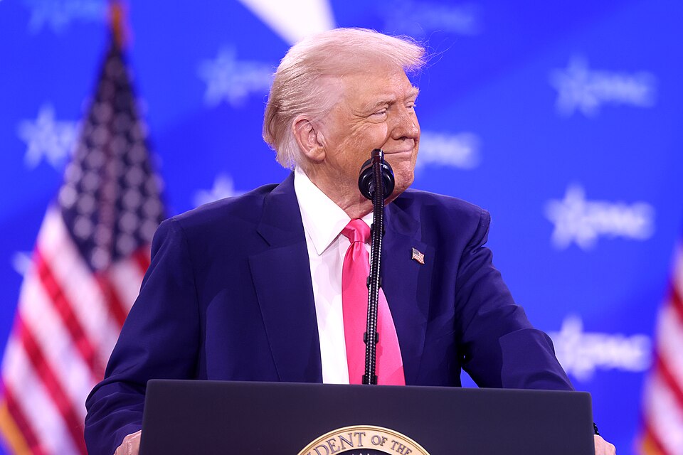 Trump spricht Klartext: Weniger als 24 israelische Geiseln leben noch – und Iran trägt die Verantwortung