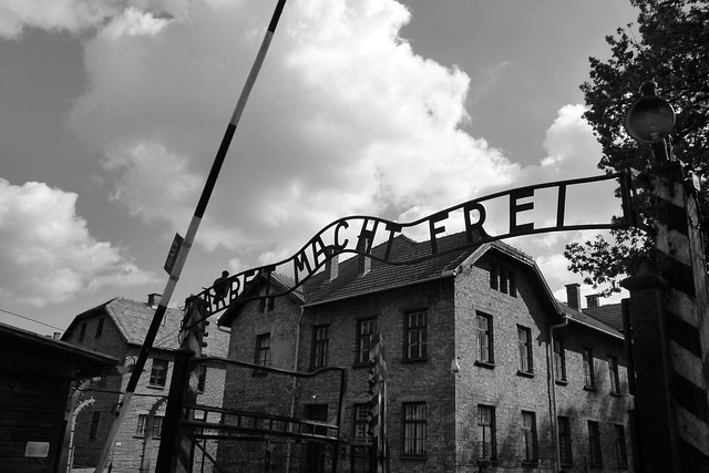 Pflichtunterricht über den Holocaust – ein notwendiger Weckruf für Großbritannien