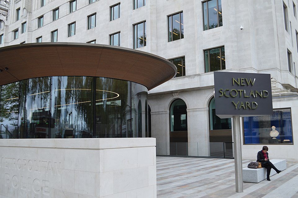 Irans langer Arm nach London: Drei Agenten angeklagt – geplanter Angriff auf Israels Botschaft