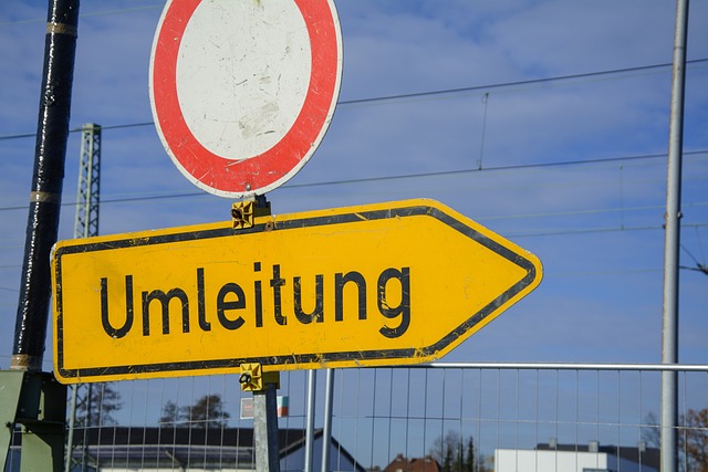 Stillstand im Osten: Berliner Brücke droht einzustürzen – gesamte Kreuzung unter ihr gesperrt