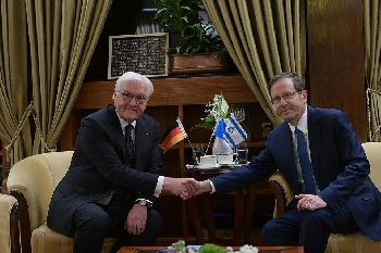 Jeder-Sohn-kehrt-heim--Israels-Prsident-Herzog-sendet-aus-Berlin-ein-unmissverstndliches-Zeichen-der-Entschlossenheit