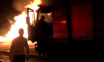 Drei-Tote-bei-Wohnhausbrand-in-Deir-alAsad--darunter-zwei-Kinder