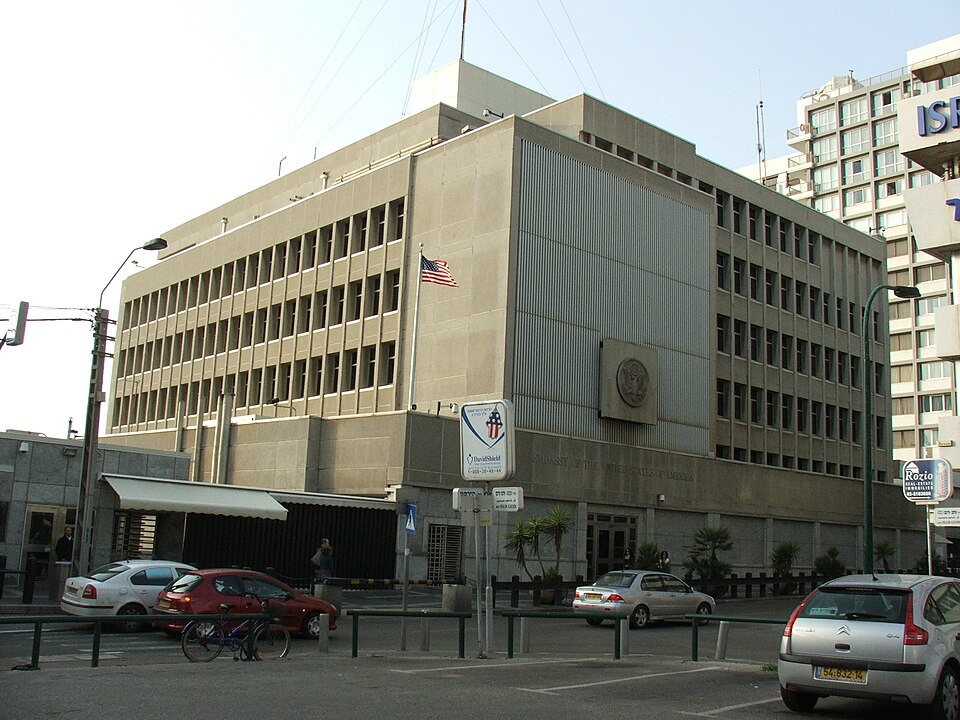 Iran-Rakete schlägt nahe US-Botschaft in Tel Aviv ein