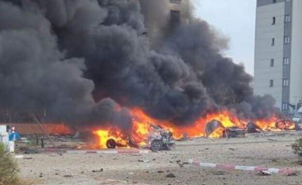 Be"er Scheva getroffen: Iranischer Raketenschlag verletzt mehrere – Wohnhäuser in Trümmern