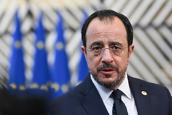 Iran-flstert-whrend-Raketen-fliegen--Zypern-berbringt-Botschaften-Israel-bleibt-standhaft