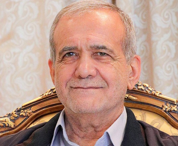 „Israel wird den Preis zahlen“ – Teheran droht nach vereiteltem Attentat auf Irans Präsident