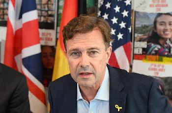 Seiberts-Botschaft-aus-Tel-Aviv-Freiheit-fr-unsere-deutschen-Brder