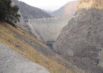 Iran-trocknet-aus--Die-grte-Wasserkrise-seiner-Geschichte-hat-begonnen