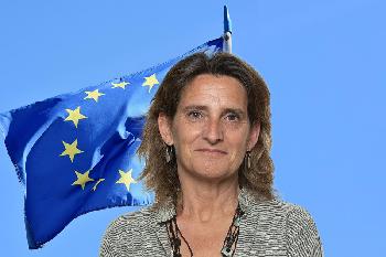 Vergleich-mit-Auschwitz--ausgerechnet-von-einer-EUVize-Das-ist-keine-Kritik-das-ist-Hetze