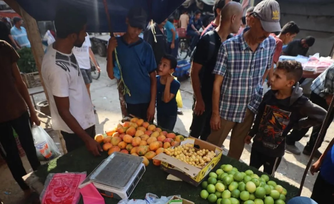 Preissturz in Gaza: Lebensmittel werden deutlich günstiger durch massive Hilfe