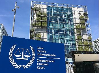 Die-Justiz-auf-der-Seite-der-Terroristen--Familien-von-Geiseln-klagen-ICCChef-an