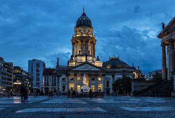 Jdisches-Restaurant-in-Berlin-Erffnung-erneut-blockiert-weil-Antisemiten-laut-genug-sind