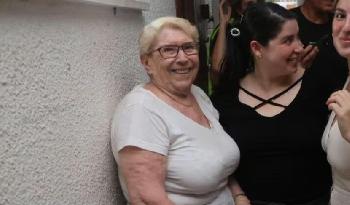 Ein Huthi-Raketenangriff erreicht das Herz Israels: Die 85-jährige Ilana überlebt dank ihres Schutzraums