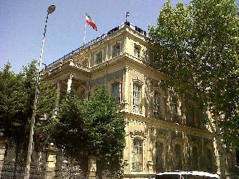 Iran-und-Europa-Scheinverhandlungen-unter-der-Schatten-der-Atombombe