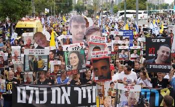 Proteste-in-Israel-fr-Rckfhrung-der-von-der-Hamas-festgehaltenen-Geiseln