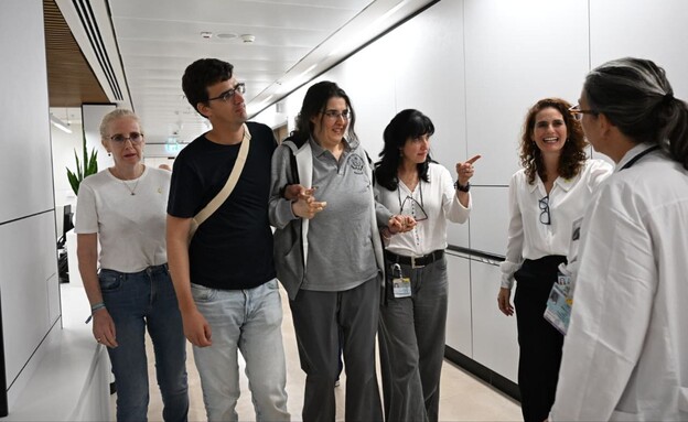 Elisabeth Zourkov zurück in Israel – nach 900 Tagen in Geiselhaft
