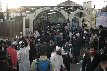 Jenseits-von-Uman-Die-weltweiten-Wallfahrten-der-Chassidim-zu-Rosch-Haschana
