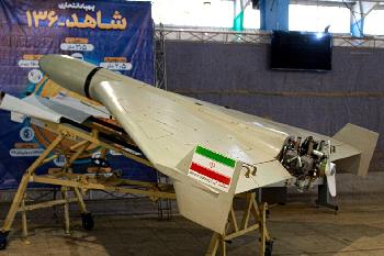 Irans-Shahed136-lst-neues-DrohnenWettrsten-aus--billige-Przision-bedroht-globale-Sicherheitsarchitektur