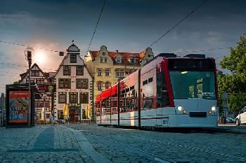 Antisemitischer-Angriff-in-Erfurt-Jude-wegen-Davidstern-in-Straenbahn-brutal-attackiert
