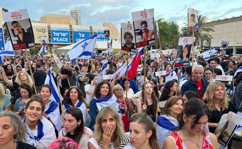 Die Familien warten an der Grenze – Israel hält den Atem an