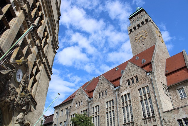„Völkermörder?!“ – Wie ein israelischer Bürgermeister in Berlin dem Hass ins Gesicht sah