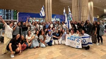 Junge-Europer-lassen-alles-zurck-um-Israel-zu-dienen