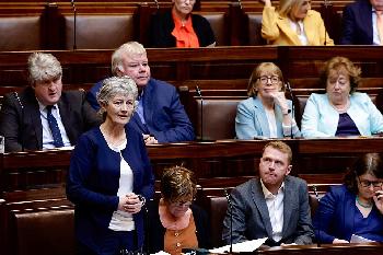 Irlands-neue-Prsidentin-Catherine-Connolly-Zwischen-Antizionismus-Antiamerikanismus-und-bizarren-NaziVergleichen