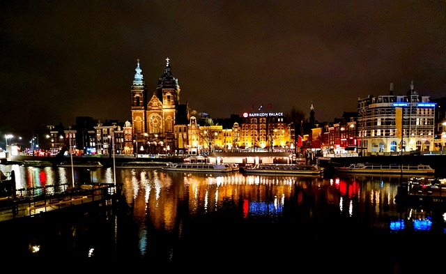 Amsterdam streicht Chanukka-Konzert – Israels Diasporaminister warnt: „Juden fürchten wieder, sich zu zeigen“