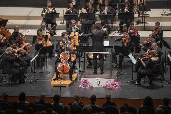 Klns-beschmender-Abend--Antisemitische-Strer-unterbrechen-Konzert-des-Israel-Philharmonic-Orchestra