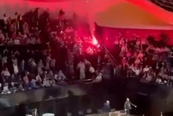 Propalstinensischer-Mob-strmt-Konzert-der-Israelischen-Philharmonie-in-Paris--Musiker-fliehen-vor-Rauch-und-Schreien