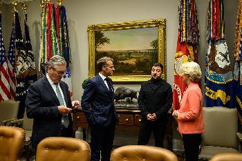 Europa-taumelt-Drei-Regierungen-unter-Druck--und-keine-Antworten-auf-die-wachsende-Instabilitt