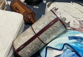 Synagoge in Kadima-Zoran schwer beschädigt: Verdächtiger nach Torah-Schändung festgenommen